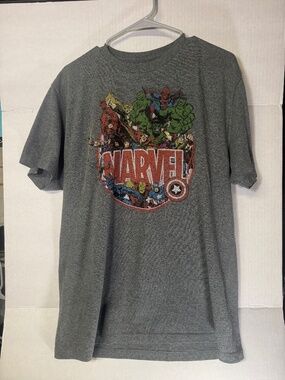 Marvel Super Heroes Graphic T-Shirt Spider-Man Hulk Captain America Men's Large